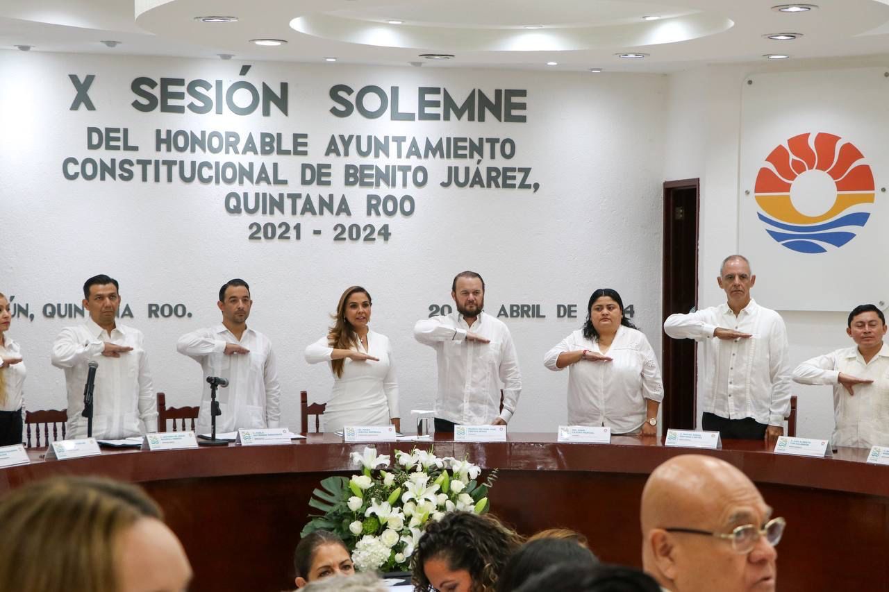 En el marco del 54 aniversario de Cancún se enaltece el trabajo de su gente y la prosperidad del municipio.