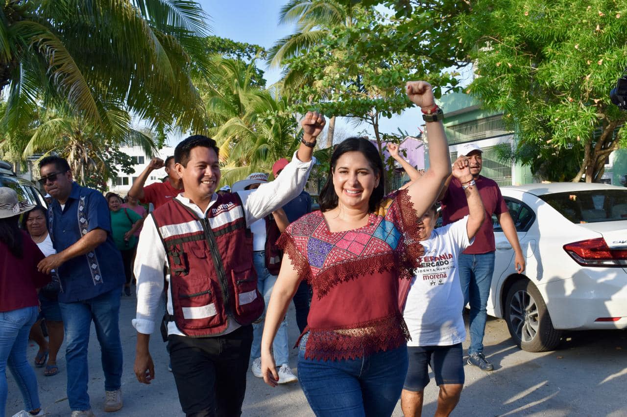 Becas escolares y empleo compromete Estefanía Mercado a la juventud solidarense