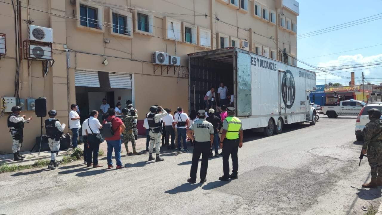 Recibe Junta Local del INE en Chetumal material para la jornada electoral