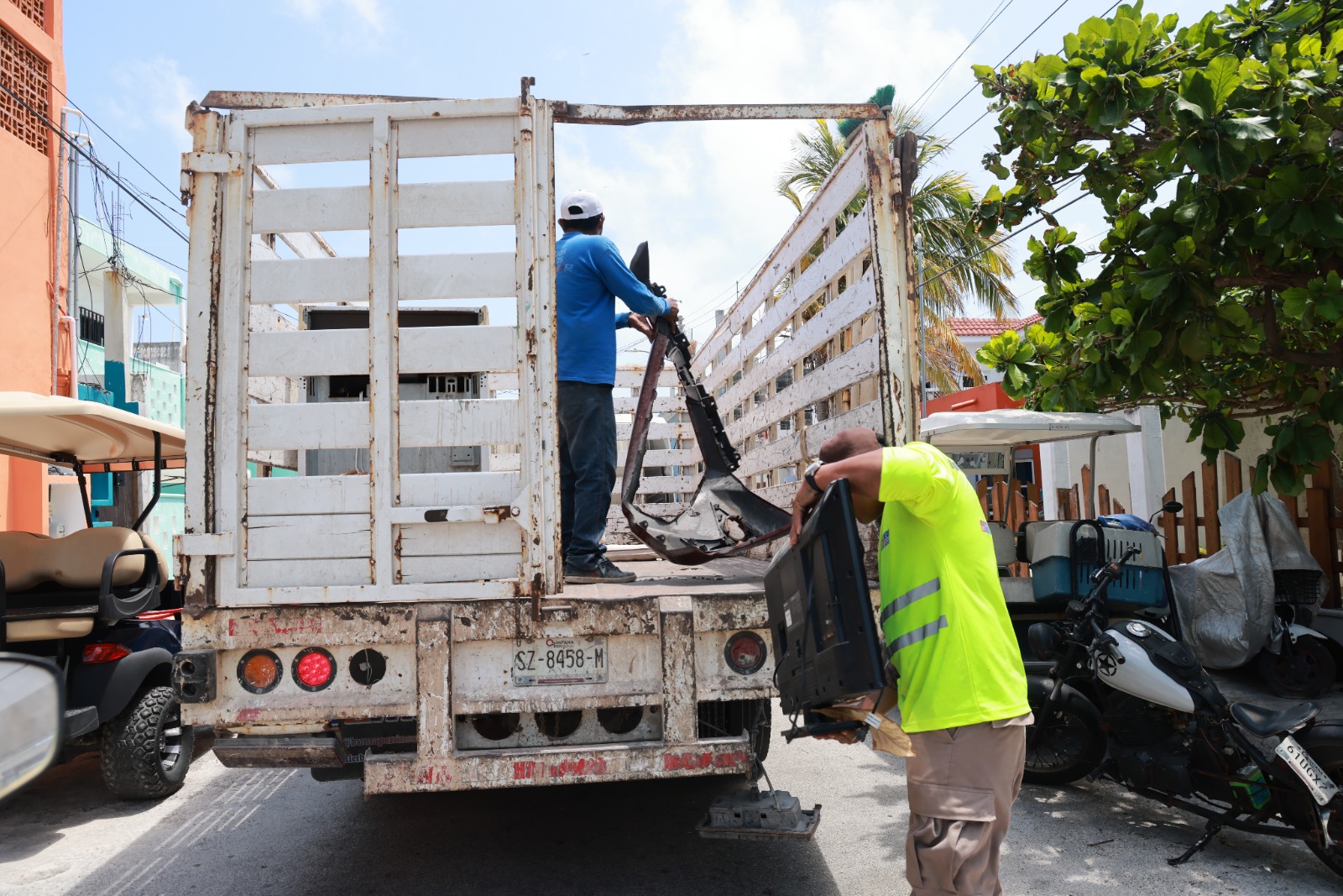 Realizan con éxito jornada de descacharrización en Isla Mujeres