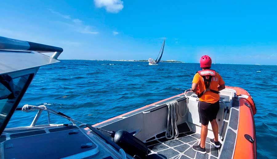 Personal naval brindó apoyo durante la XXXII Regata al Sol, en Isla Mujeres, Quintana Roo