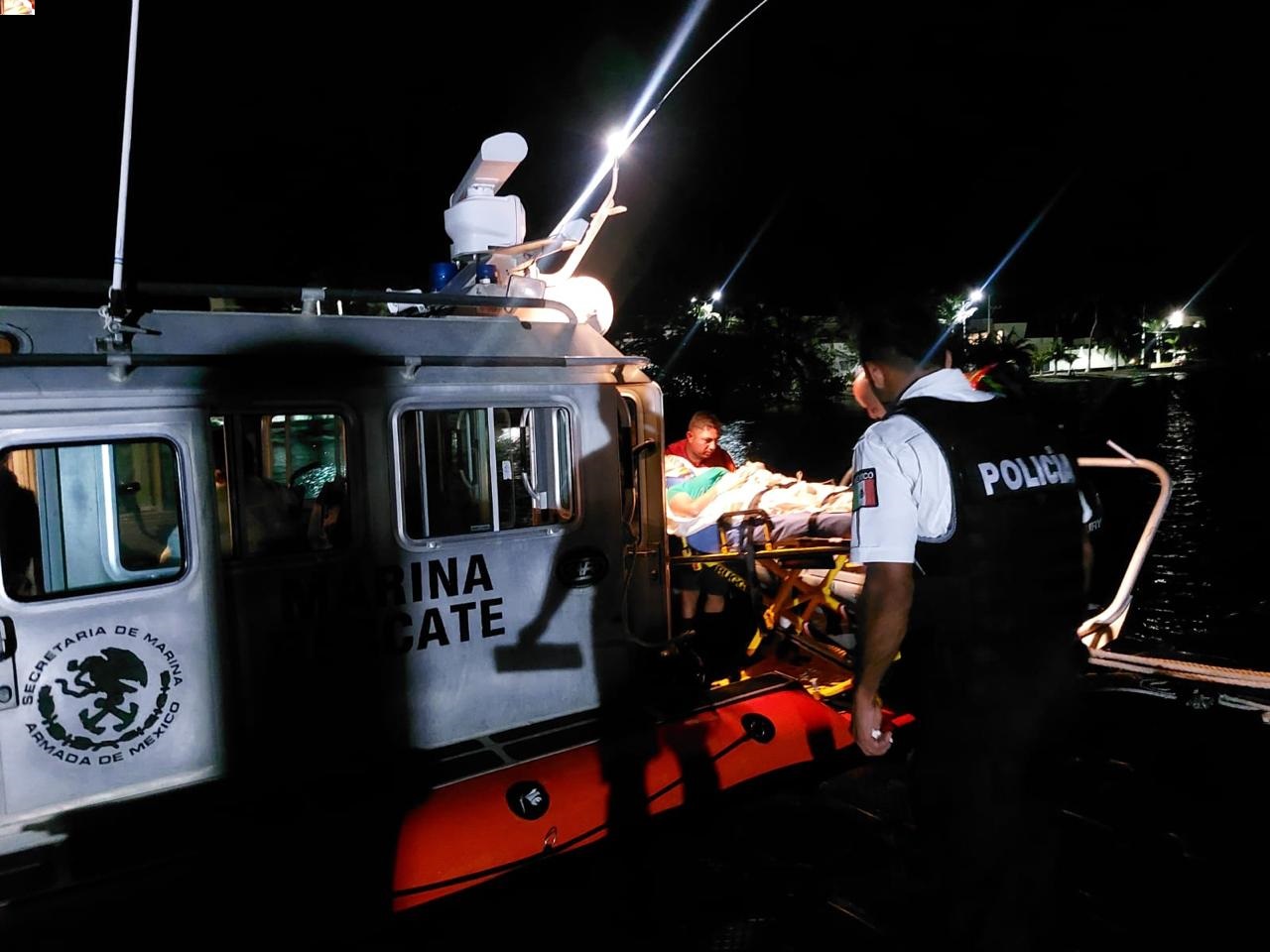 Marina realiza evacuación médica marítima en apoyo a hospital de Isla Mujeres, Quintana Roo