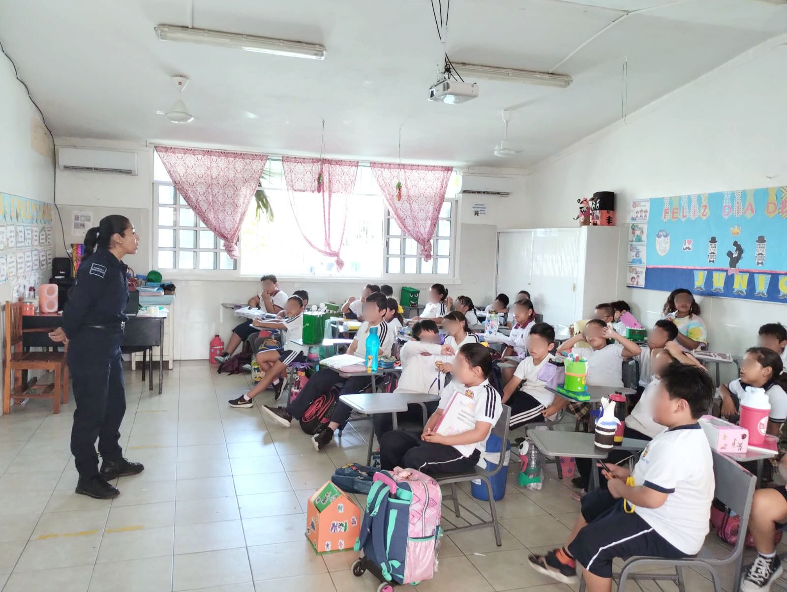 Gobierno de Isla Mujeres fomenta valores entre la comunidad estudiantil a través de pláticas educativas