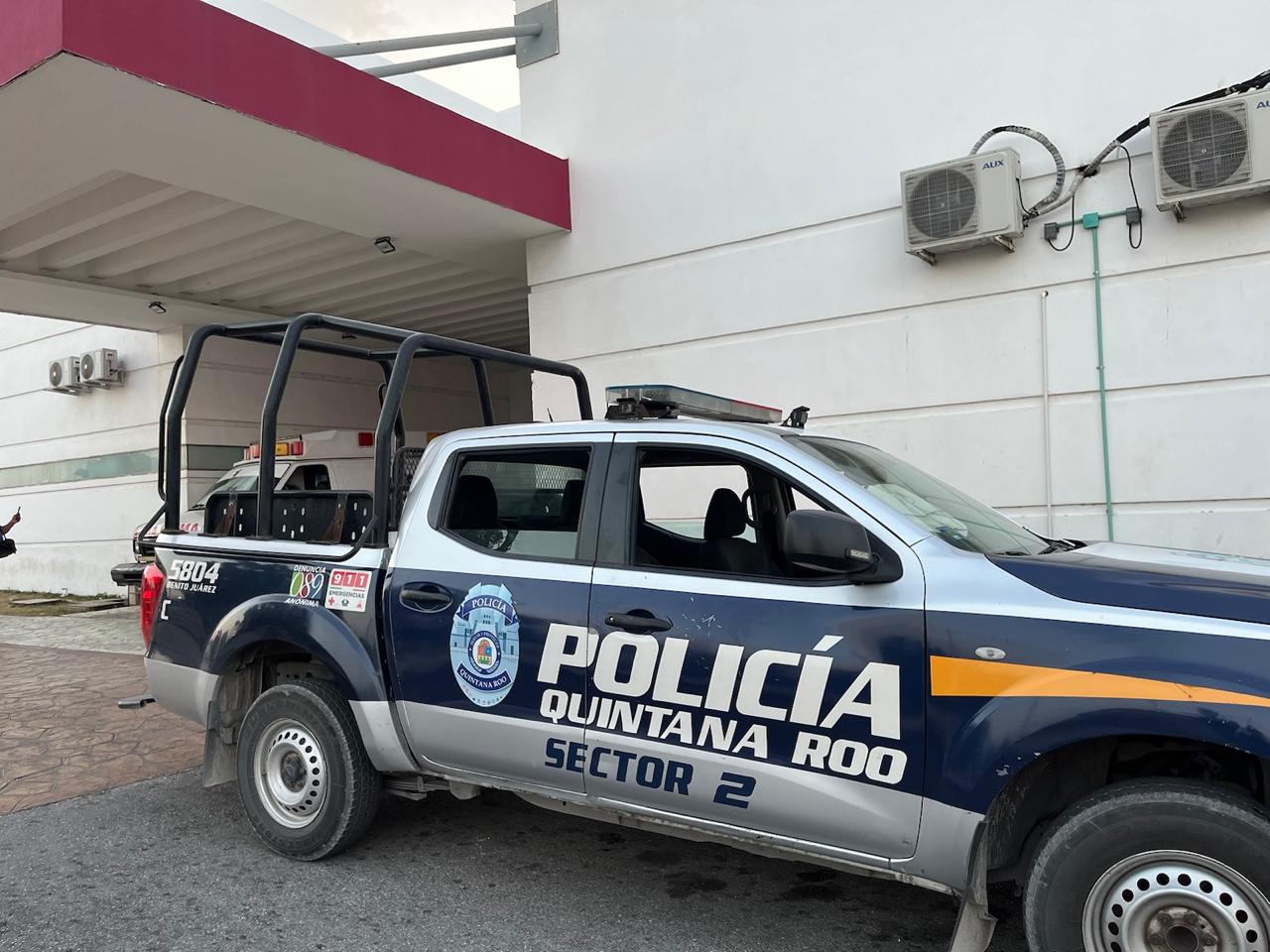 Extranjera intenta lanzar a su bebé desde balcón de un hotel en Cancún