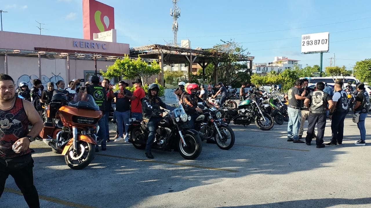 Protestan motociclistas en Cancún contra la ‘Ley Chaleco’