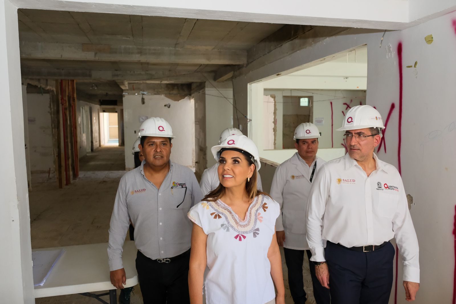 Mara Lezama supervisa el avance del 60% en la Sala de Hemodinamia de Chetumal