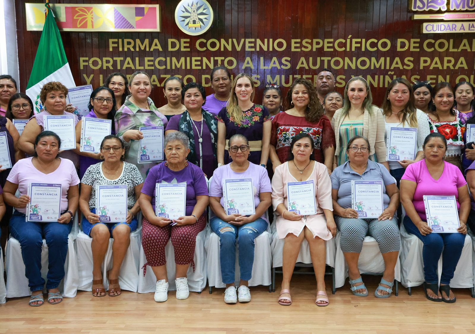 Gobierno de Isla Mujeres celebra convenio con el IQM para fortalecer el empoderamiento de las isleñas