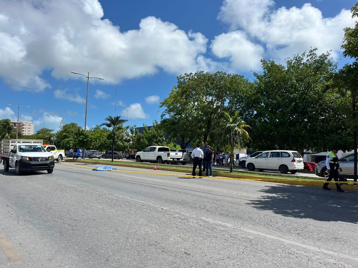 Muere hombre atropellado en el centro de Cancún