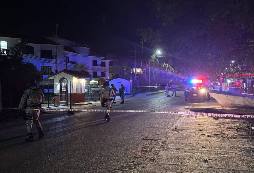 Violenta noche en Cancún deja 4 personas sin vida y dos heridos