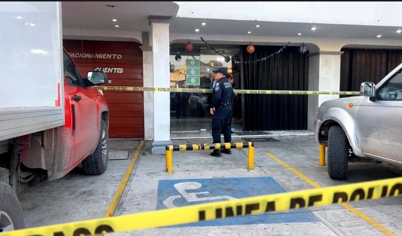 Asesinan a mujer dentro de hotel en Cancún