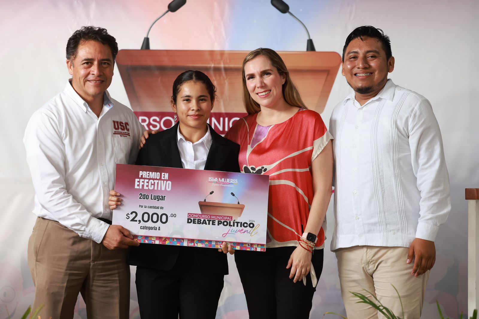 Isla Mujeres celebra con éxito el Tercer Concurso Municipal Juvenil de Debate Político