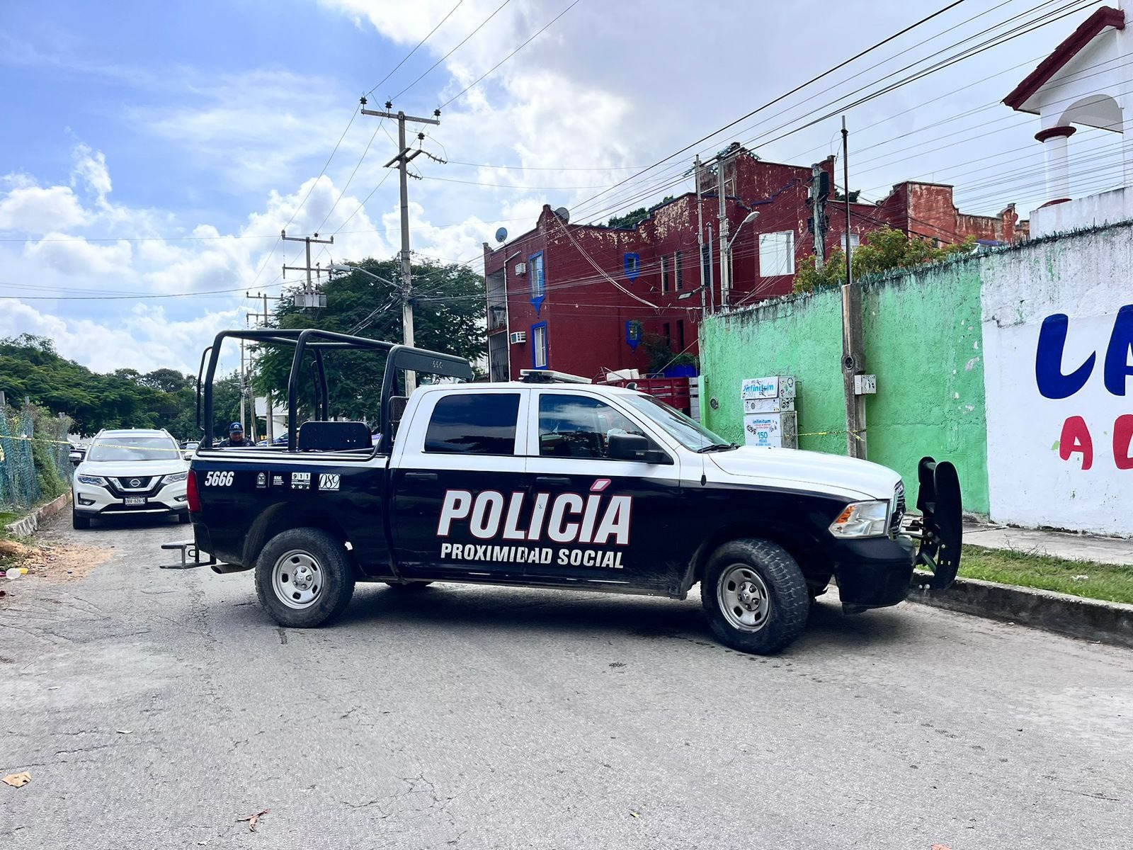 Desalojan edificio con 24 familias en Cancún