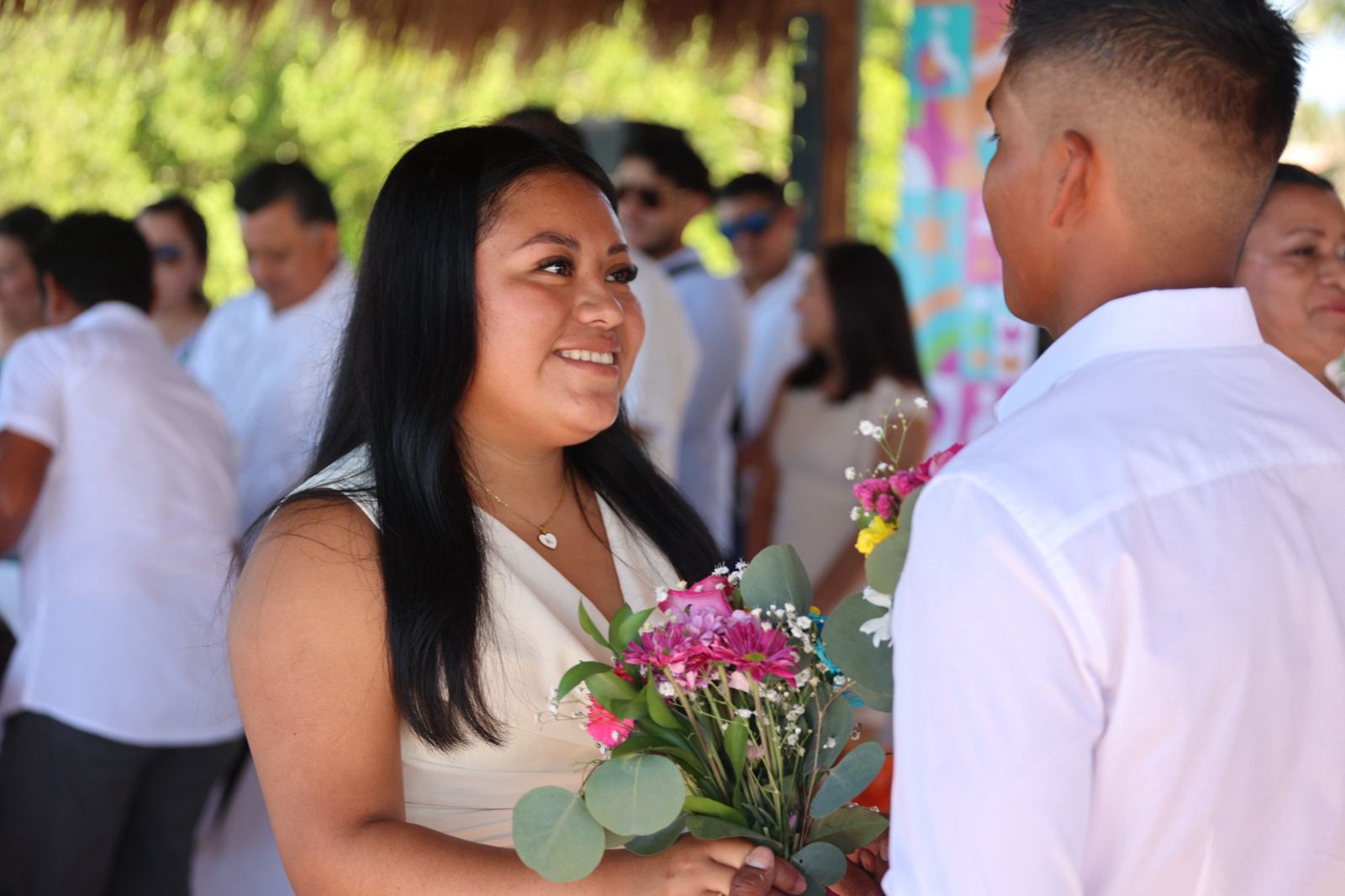 Isla Mujeres celebra el 14 de febrero con la unión de 49 parejas formalizadas en las Bodas Colectivas 2025