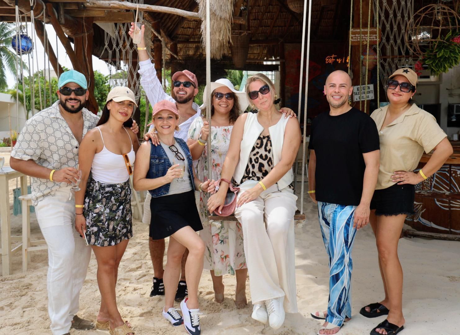 Gobierno de Isla Mujeres promueve turismo de bodas con agentes internacionales en fam trip